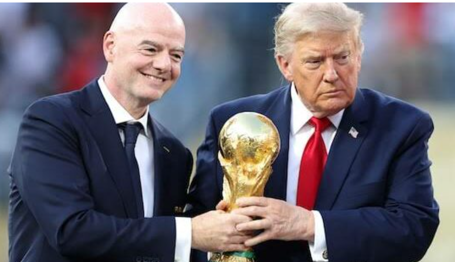 Donald Trump thyen heshtjen për planin e Gianni Infantinos, por shmang çdo koment Donald Trump thyen heshtjen për planin e Gianni Infantinos, por shmang çdo koment