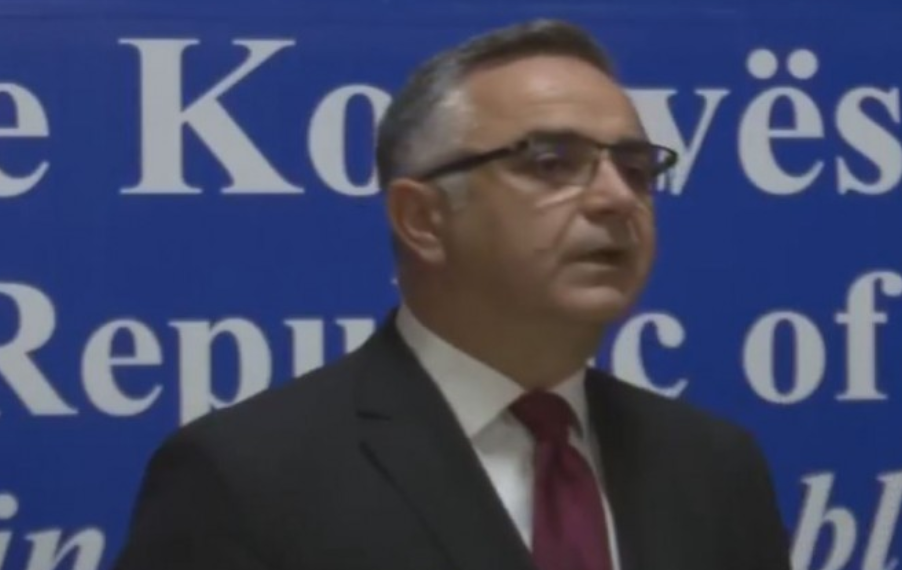 Tahiri thotë se Qeveria në detyrë po përdor administratën për interesa partiake Tahiri thotë se Qeveria në detyrë po përdor administratën për interesa partiake