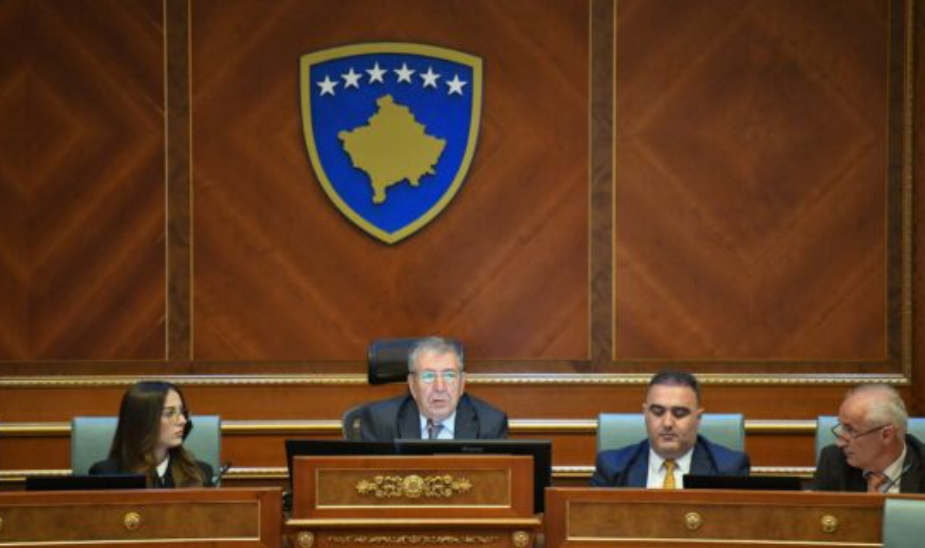 PDK sërish letër Deharit : Kërkon që vazhdimi i seancës konstituive të mbahet nesër PDK sërish letër Deharit : Kërkon që vazhdimi i seancës konstituive të mbahet nesër