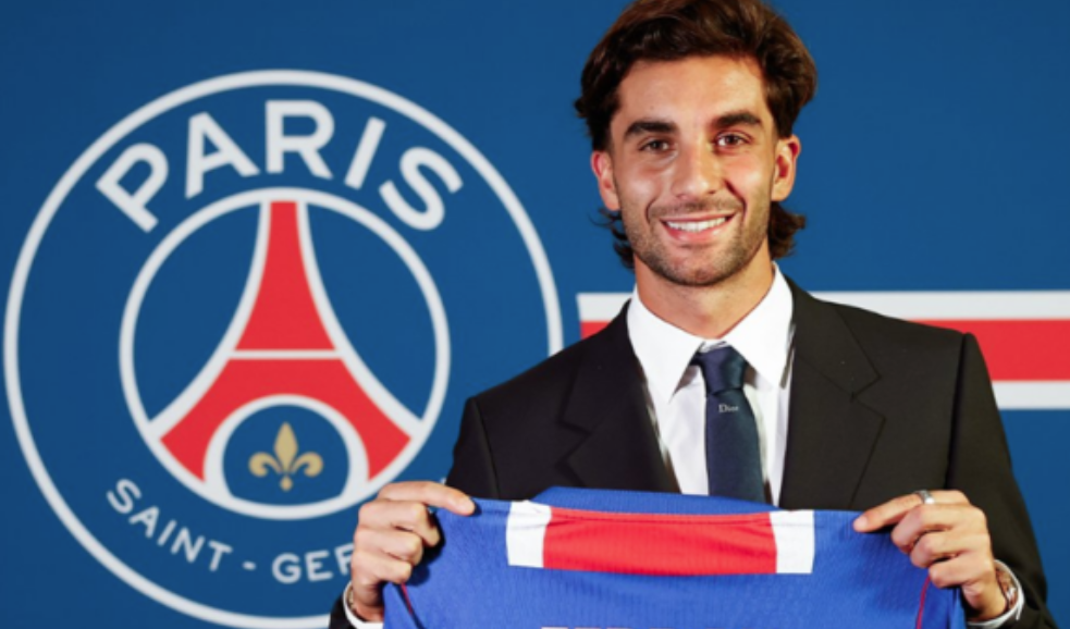 Ferran Torres zyrtarisht te Paris Saint-Germain Ferran Torres zyrtarisht te Paris Saint-Germain