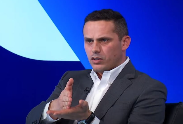 Gruda i kundërpërgjigjet Konjufcës: Kushtetuesja e ka përcaktuar qartë afatin për konstituimin e Kuvendit Gruda i kundërpërgjigjet Konjufcës: Kushtetuesja e ka përcaktuar qartë afatin për konstituimin e Kuvendit