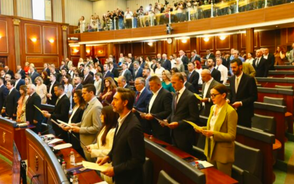 PDK: Kurti po vazhdon bllokadën institucionale, sot u shpërfill aktgjykimi i Kushtetueses