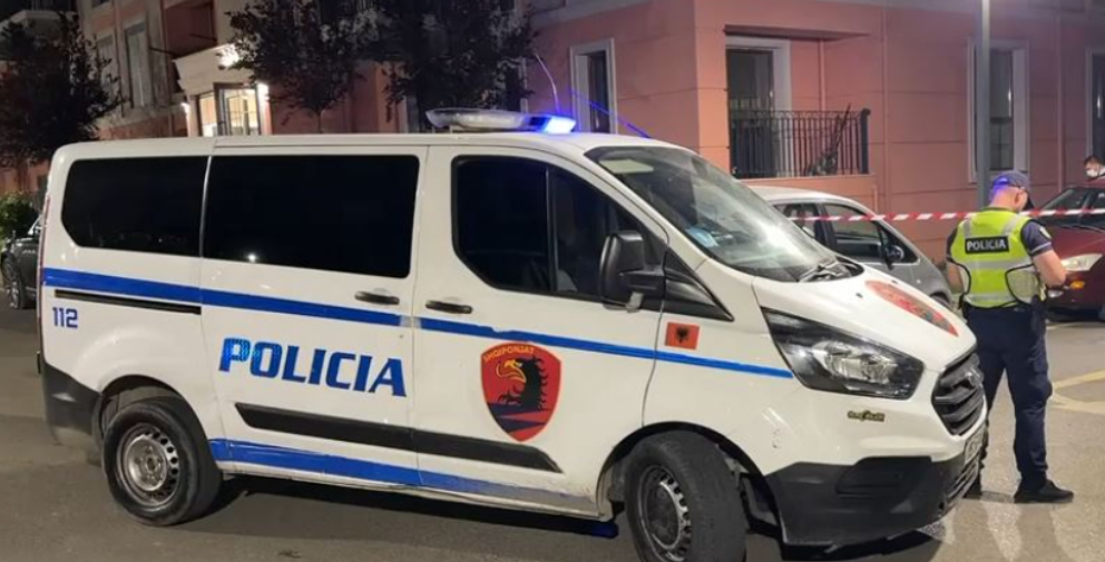 Përleshje mes 10 persona në Tiranë: Shkak, fyerjet mes të miturve Përleshje mes 10 persona në Tiranë: Shkak, fyerjet mes të miturve