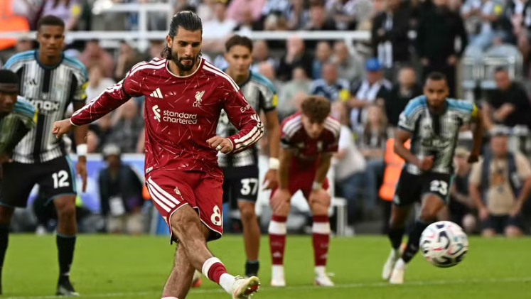 Szoboszlai shpëton Liverpoolin, barazim dramatik ndaj Newcastle