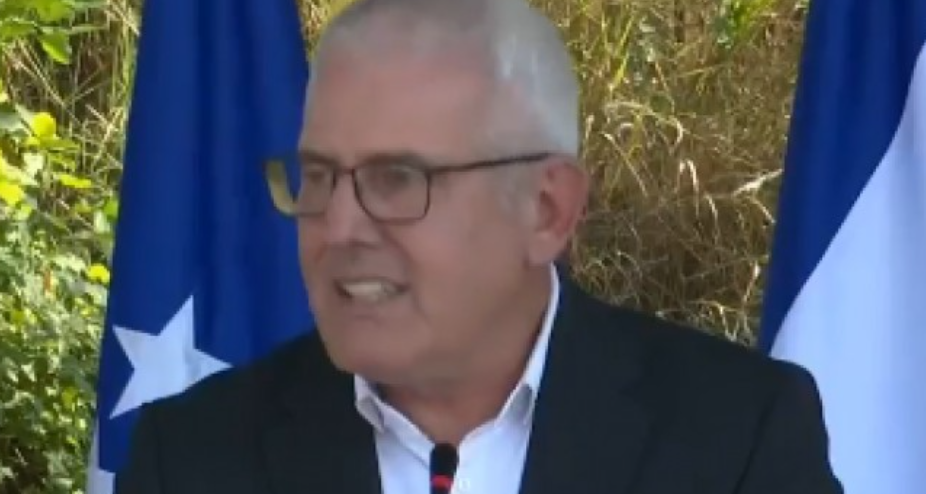 Sveçla: Arsenali i armëve u gjet pranë lokacioneve të tri varrezave masive Sveçla: Arsenali i armëve u gjet pranë lokacioneve të tri varrezave masive