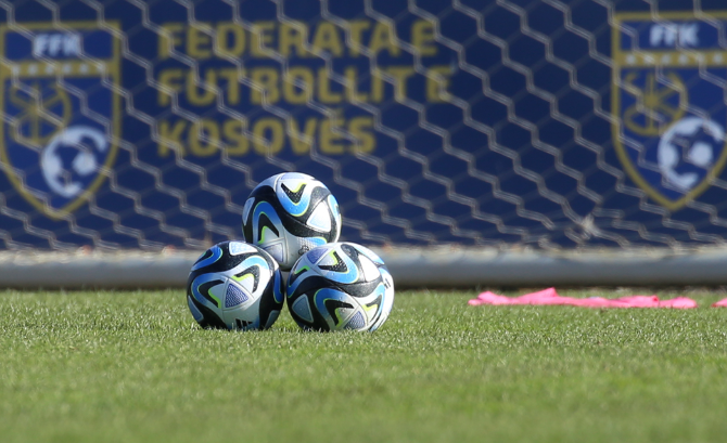 Elita e futbollit rikthehet me duele të ‘nxehta’ Elita e futbollit rikthehet me duele të ‘nxehta’