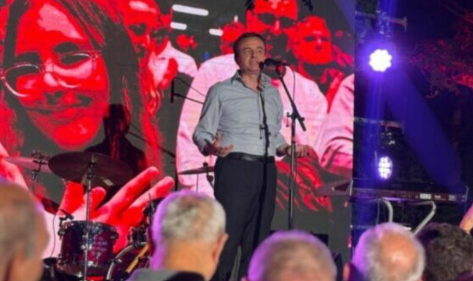 VV mban takim me mërgimtarë në Prishtinë, Kurti u thotë se ‘‘po krijohen kushtet’’ për kthimin e tyre në Kosovë VV mban takim me mërgimtarë në Prishtinë, Kurti u thotë se ‘‘po krijohen kushtet’’ për kthimin e tyre në Kosovë