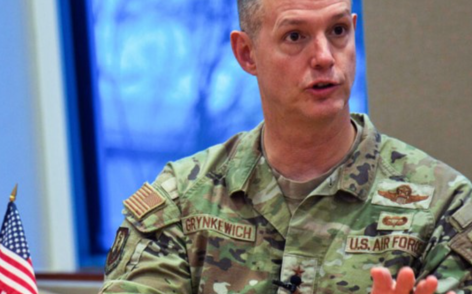 Lufta me Iranin vë në presion SHBA-në, gjenerali amerikan paralajmëron mungesë forcash për mbrojtjen e Izraelit Lufta me Iranin vë në presion SHBA-në, gjenerali amerikan paralajmëron mungesë forcash për mbrojtjen e Izraelit