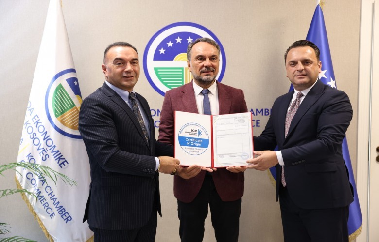 OEK lëshon certifikatën e parë të origjinës “Made in Kosova” OEK lëshon certifikatën e parë të origjinës “Made in Kosova”