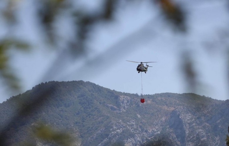 Situata e zjarreve përmirësohet në Shqipëri, katër vatra mbeten aktive Situata e zjarreve përmirësohet në Shqipëri, katër vatra mbeten aktive