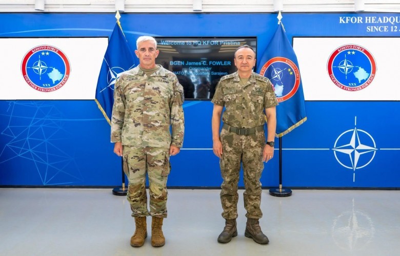 Ulutaş pret komandantin e NATO-s në Sarajevë, diskutojnë për sigurinë