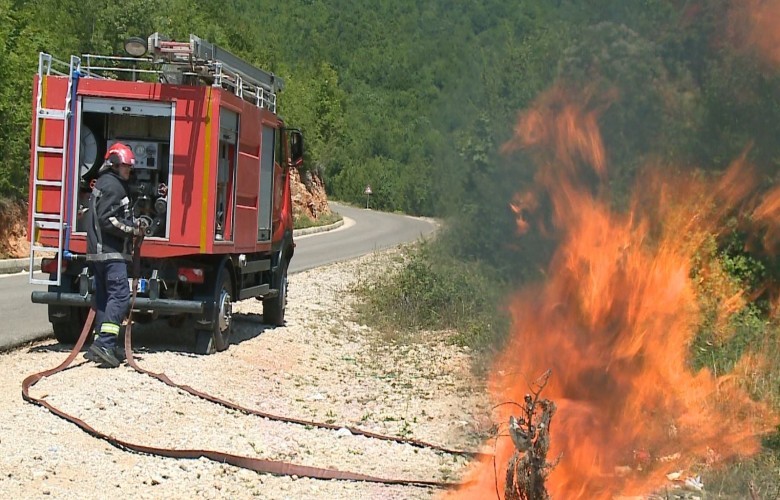 Shqipëri, 22 vatra në 24 orë, 3 ende aktive Shqipëri, 22 vatra në 24 orë, 3 ende aktive
