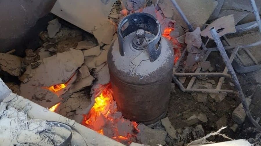 E rëndë në Lezhë: Shpërthen bombola e gazit, 6 pjesëtarë të familjes përfundojnë në spital E rëndë në Lezhë: Shpërthen bombola e gazit, 6 pjesëtarë të familjes përfundojnë në spital