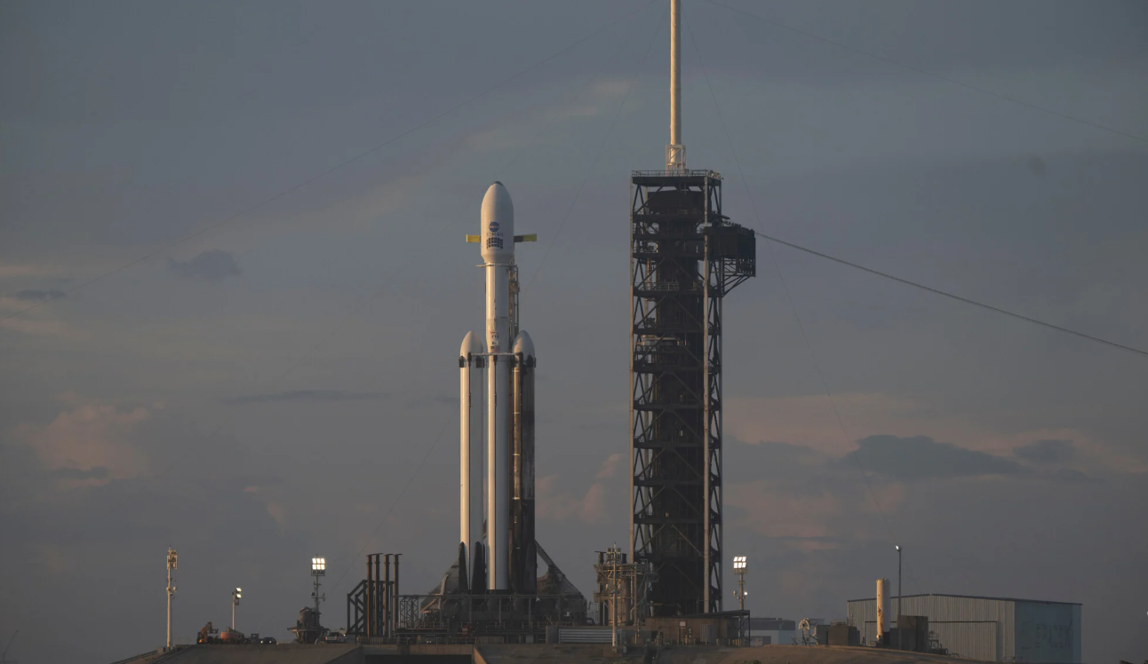 NASA lançon teleskopin e ri hapësinor Roman për të eksploruar energjinë e errët NASA lançon teleskopin e ri hapësinor Roman për të eksploruar energjinë e errët