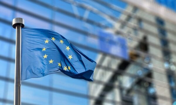 Shqipëria e para për fondet nga BE – Kosova, Serbia dhe Bosnja “djegin” paratë e Brukselit Shqipëria e para për fondet nga BE – Kosova, Serbia dhe Bosnja “djegin” paratë e Brukselit