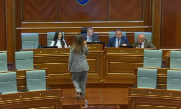 PDK i shkruan sërish letër Deharit, i kërkojnë ta thërrasë vazhdimin e seancës nesër në ora 11:00