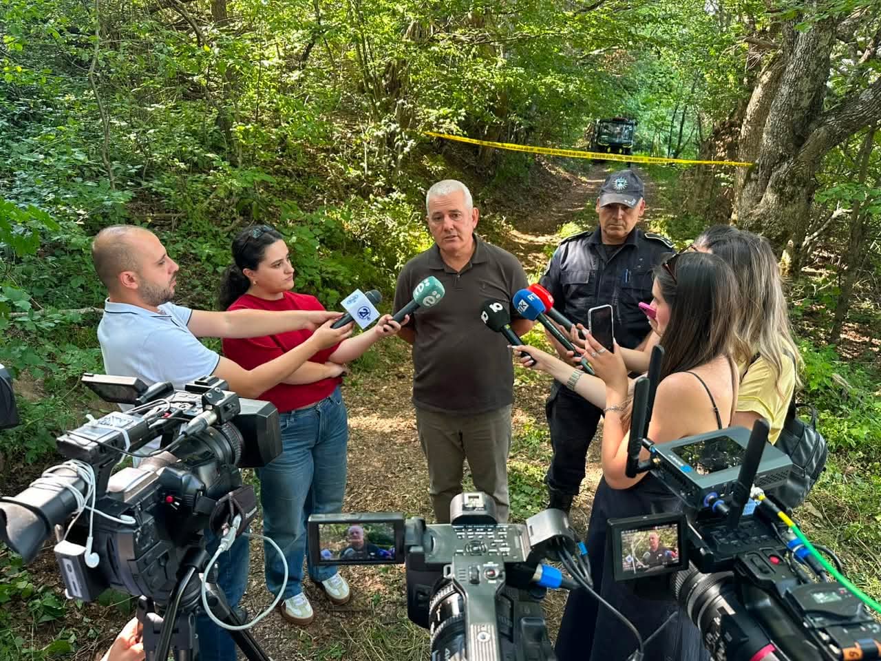 Sveçla: Në varrezën masive në Jabukë janë gjetur të paktën katër trupa