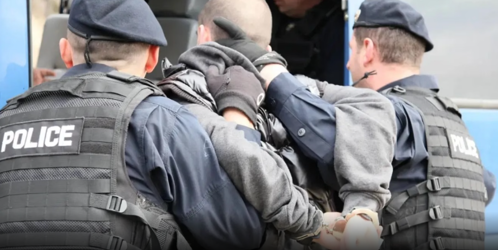 Një person është arrestuar për krime lufte në Zubin-Potok Një person është arrestuar për krime lufte në Zubin-Potok
