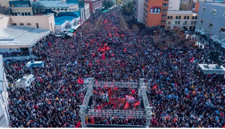 “LIRIA KA EMËR” fton diasporën të protestojnë me 26 dhe 27 shtator në vendet e Evropës, publikon agjendën