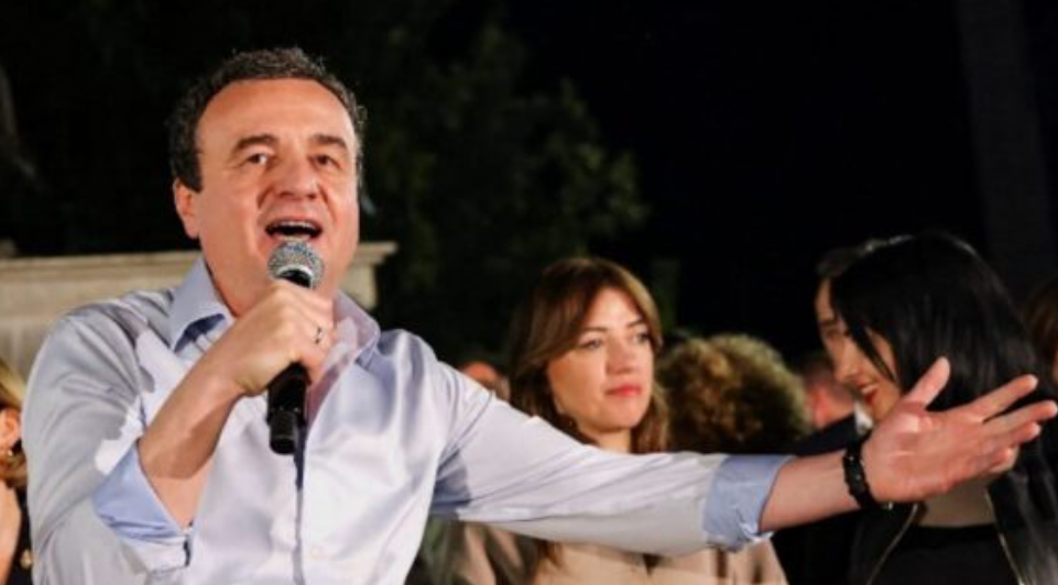 Reuters: Kuvendi i Kosovës e rizgjedh Albin Kurtin kryeministër, kriza politike vazhdon