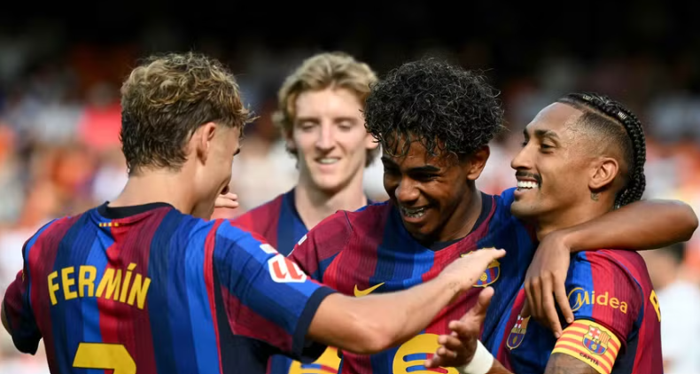 Barcelona e shkatërron Valencian në “Mestalla”, spektakël i katalanasve! Barcelona e shkatërron Valencian në “Mestalla”, spektakël i katalanasve!