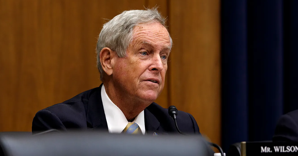 Kongresmeni amerikan Joe Wilson: E papranueshme që regjimi i Vuçiçit ka përdorur pëgjuar qytetarëve serbë Kongresmeni amerikan Joe Wilson: E papranueshme që regjimi i Vuçiçit ka përdorur pëgjuar qytetarëve serbë