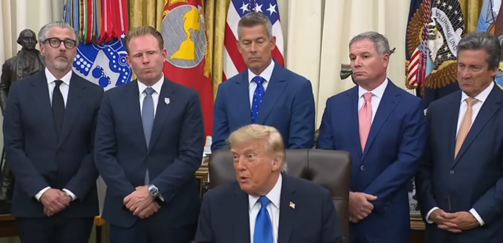 “Duhet ta ndalin atë luftë idiote”, Trump kërkon fundin e përplasjes Rusi-Ukrainë