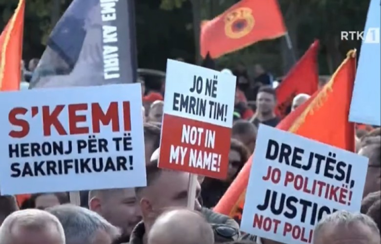 Vuçiq vazhdon me propagandë, e paraqet Marshin për Liri si kërcënim Vuçiq vazhdon me propagandë, e paraqet Marshin për Liri si kërcënim