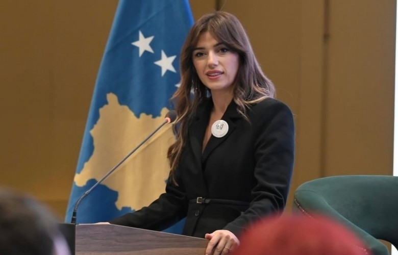 Haxhiu për Nënë Terezën: Një grua shqiptare që u bë ndërgjegje e njerëzimit