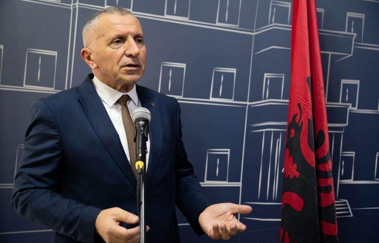 Kamberi: “Bota serbe” po materializohet në sytë e BE-së dhe mbarë botës Kamberi: “Bota serbe” po materializohet në sytë e BE-së dhe mbarë botës
