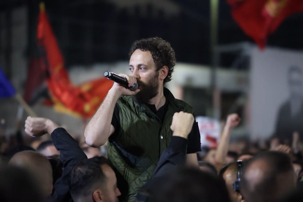 Deliu për organizatorin e protestave: Ai mishëron pritjen dhe shpresën e një populli të tërë Deliu për organizatorin e protestave: Ai mishëron pritjen dhe shpresën e një populli të tërë
