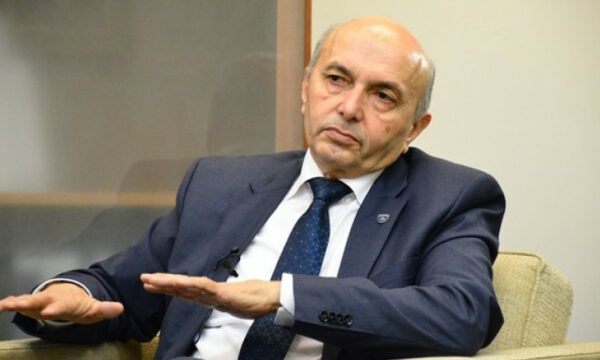 Mustafa për VV’në: Diktaturë e mbështjellë me numra, po përpiqet t’ua diktojë nënkryetarët PDK’së dhe LDK’së
