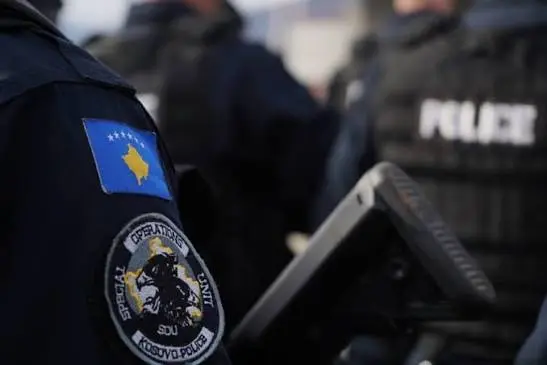 Policia deklarohet për rastin ku u sekuestruan mbi 9 kg narkotikë Policia deklarohet për rastin ku u sekuestruan mbi 9 kg narkotikë