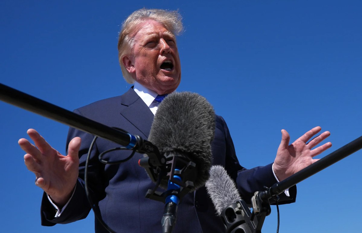 Trump: SHBA po prodhon më shumë armë elitare se kurrë më parë, i dërgojmë në Lindjen e Mesme Trump: SHBA po prodhon më shumë armë elitare se kurrë më parë, i dërgojmë në Lindjen e Mesme