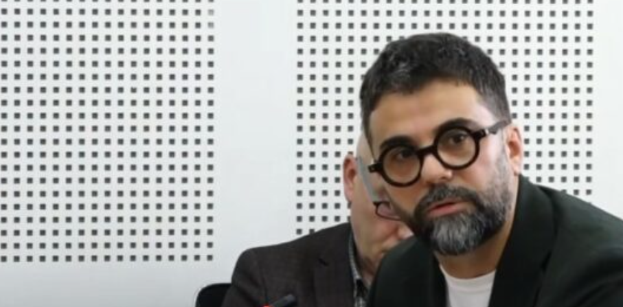 Behrami përgjigjet deputetës së VV’së: Gjykimi në mungesë u bë i mundur nga viti 2019, e ka pranuar edhe Adnan Rrustemi Behrami përgjigjet deputetës së VV’së: Gjykimi në mungesë u bë i mundur nga viti 2019, e ka pranuar edhe Adnan Rrustemi