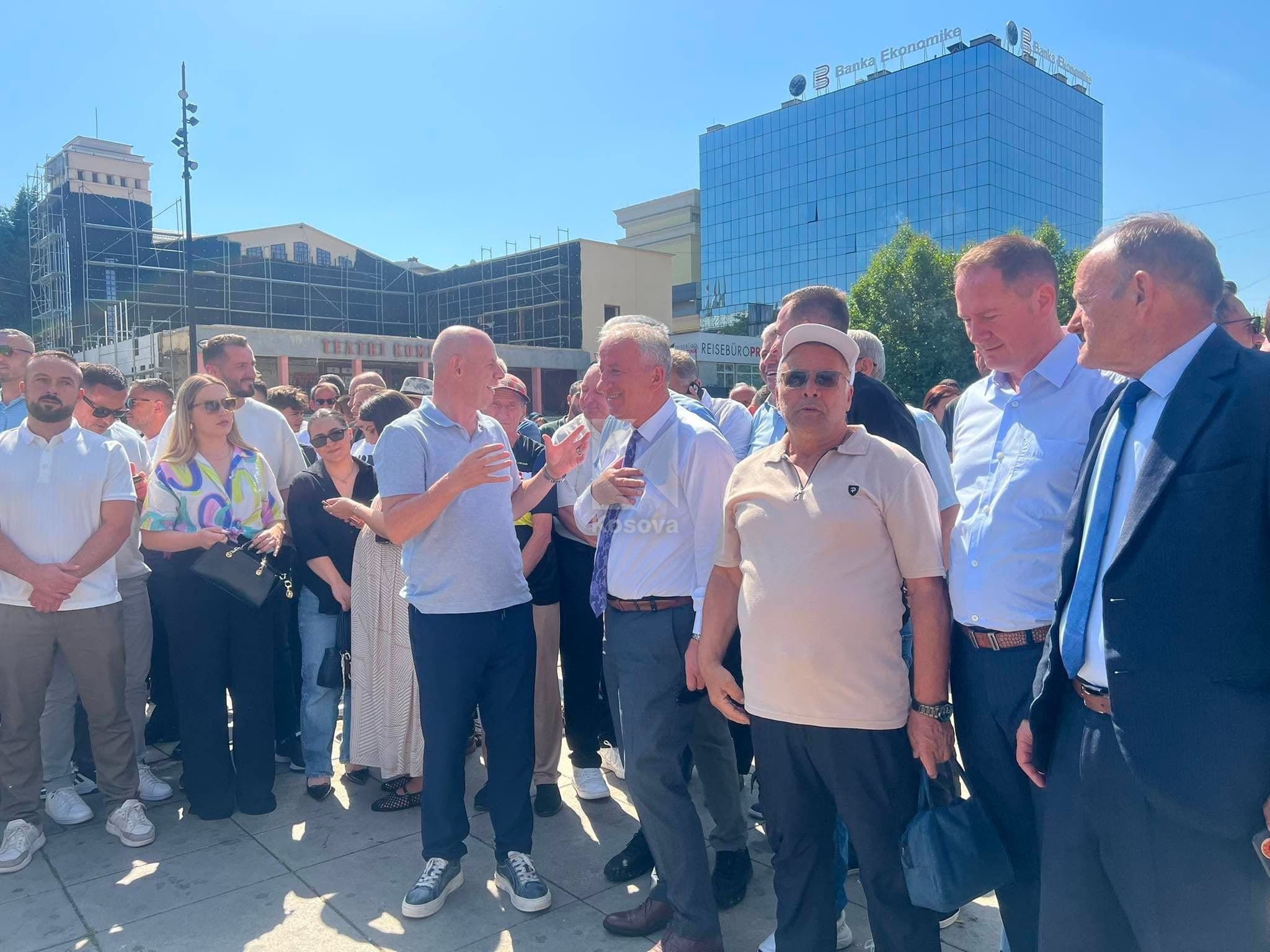 Nis protesta e komunave te Qeveria