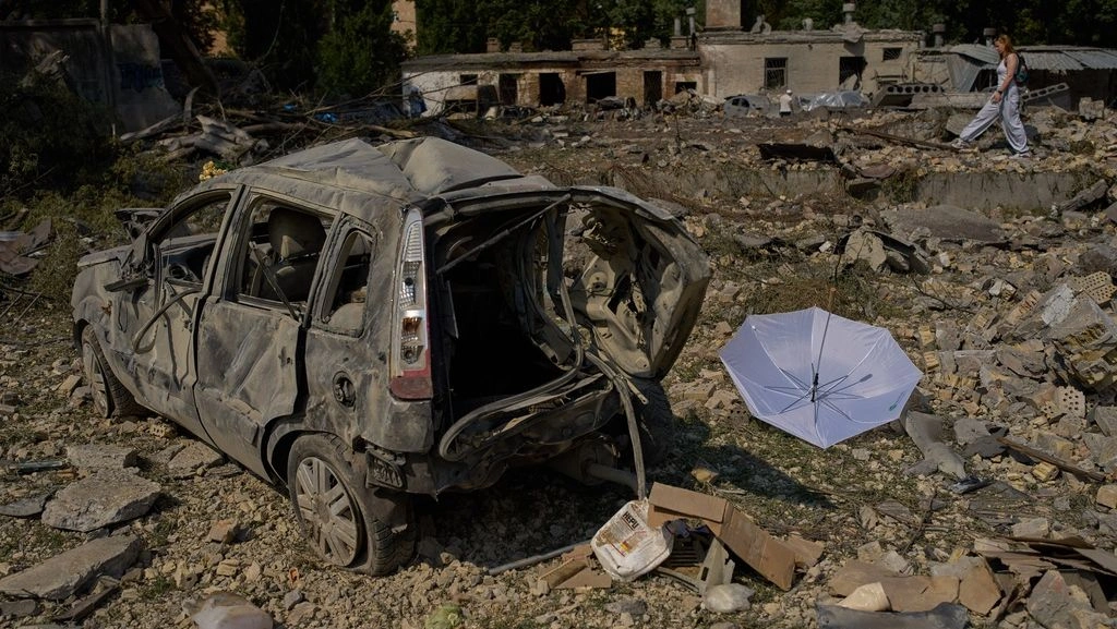 Rusia sërish sulme ndaj Ukrainës, plagosen 17 persona, mes tyre dhe të mitur