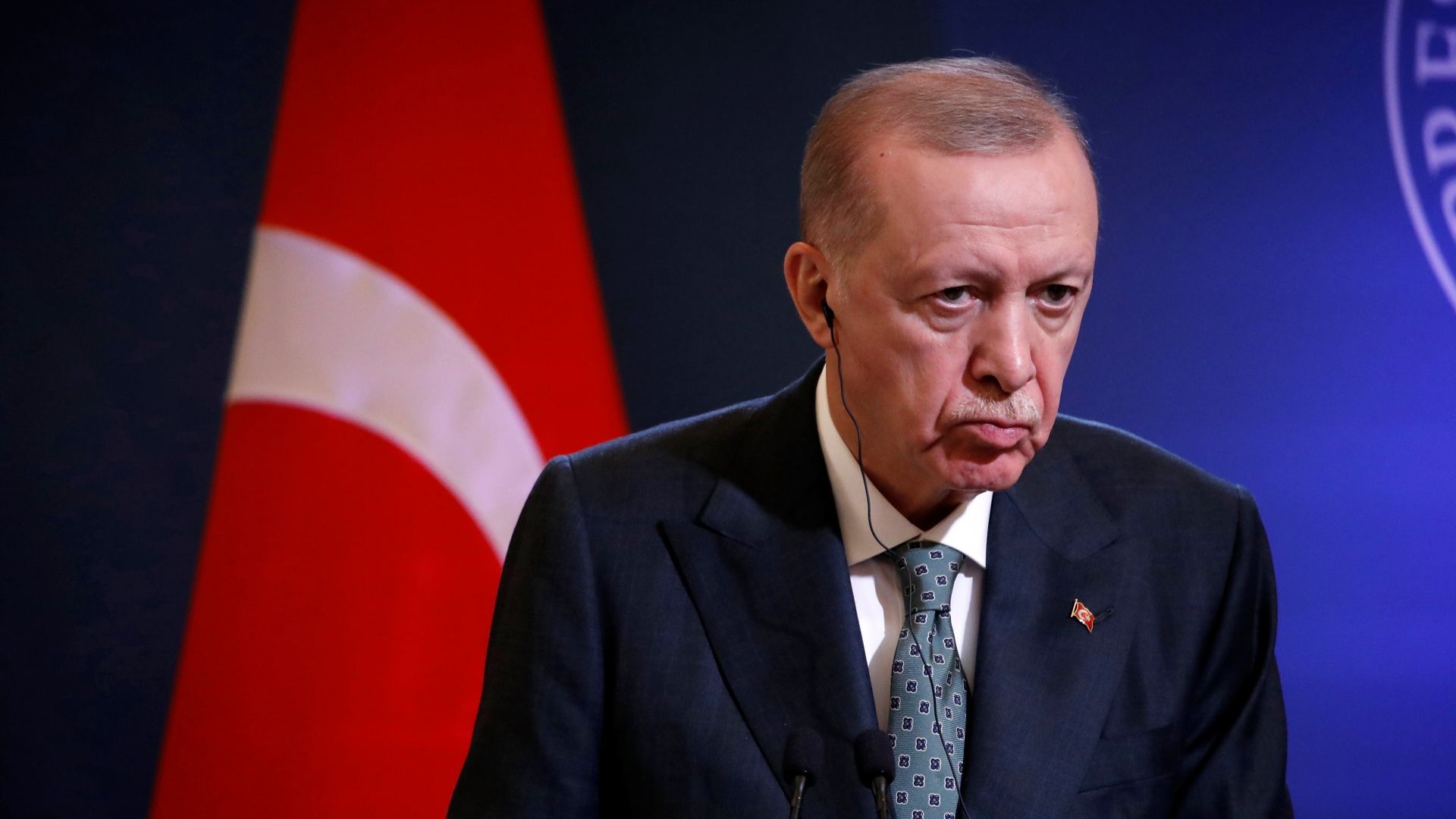 Paralajmëron Erdogan: Ta mendojnë mirë kush synon të prekë territorin turk Paralajmëron Erdogan: Ta mendojnë mirë kush synon të prekë territorin turk