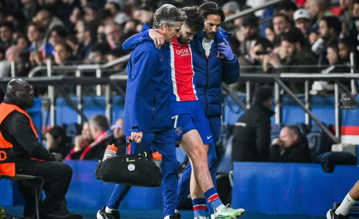 Lajm i keq për PSG-në, Kvaratskhelia humb pjesën e mbetur të sezonit Lajm i keq për PSG-në, Kvaratskhelia humb pjesën e mbetur të sezonit