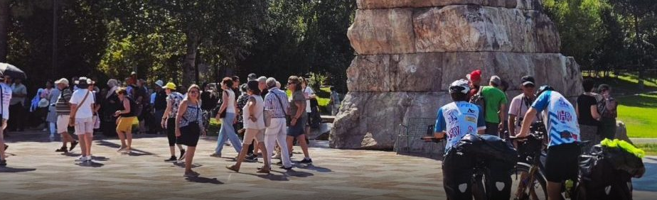 Mbi 17 milionë vizitorë në Shqipëri deri në shtator, rreth 10 milionë ishin turistë të huaj Mbi 17 milionë vizitorë në Shqipëri deri në shtator, rreth 10 milionë ishin turistë të huaj