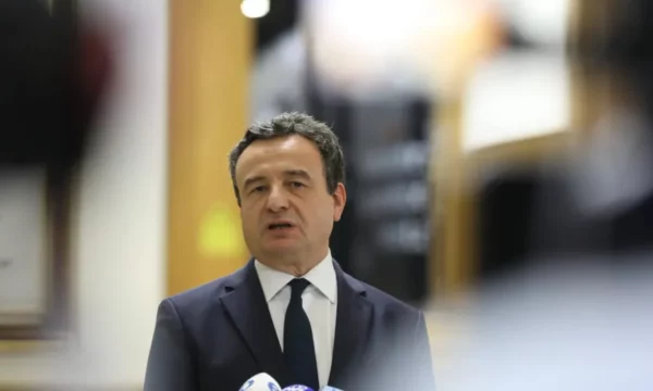 Kurti ‘‘zotohet’’ për investime mbi 1 miliard euro në ushtri gjatë këtij mandati: Prioritet i qeverisë sonë Kurti ‘‘zotohet’’ për investime mbi 1 miliard euro në ushtri gjatë këtij mandati: Prioritet i qeverisë sonë